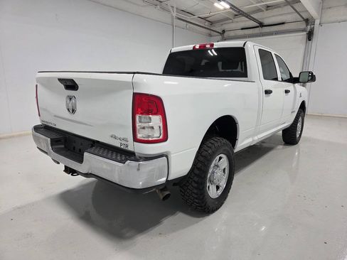 Used 2022 RAM 2500 Tradesman w/ Chrome Appearance Group AWD/4WD image 8
