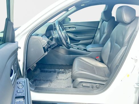 Used 2024 Honda Accord Sport image 11