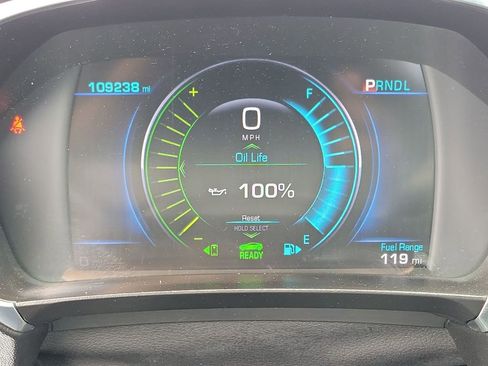 Used 2018 Chevrolet Volt Premier w/ Driver Confidence Package FWD image 12