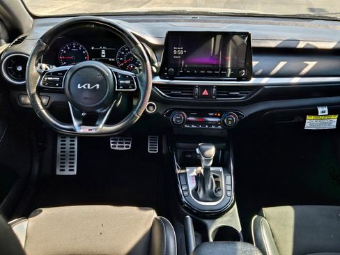 Used 2023 Kia Forte GT-Line image 16