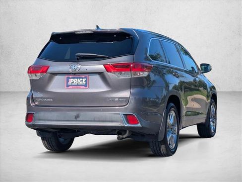 Used 2019 Toyota Highlander Limited Platinum AWD/4WD image 5