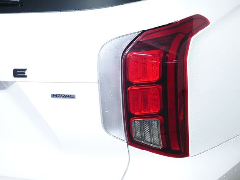 Used 2025 Hyundai Palisade Calligraphy image 17