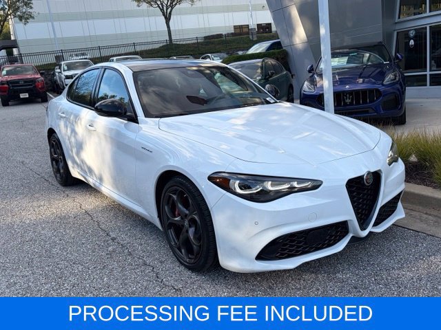 Used 2024 Alfa Romeo Giulia Veloce AWD/4WD image 1