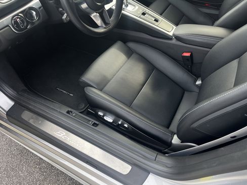 Certified 2024 Porsche 718 Boxster image 21