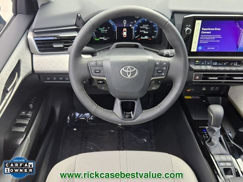 Used 2026 Toyota Camry XLE w/ Premium Plus Package FWD image 13