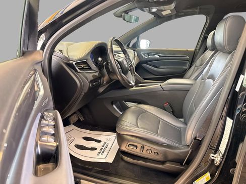Used 2024 Buick Enclave Premium AWD/4WD image 16