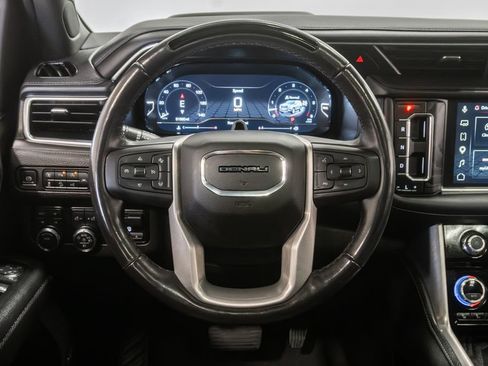 Used 2023 GMC Yukon XL Denali w/ Advanced Technology Package AWD/4WD image 15