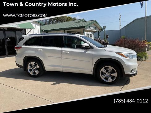 Used 2014 Toyota Highlander Limited w/ Driver Technology Package AWD/4WD image 1