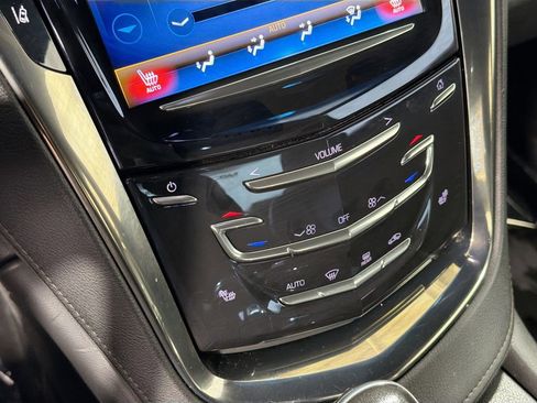 Used 2014 Cadillac ELR w/ Luxury Package FWD image 18