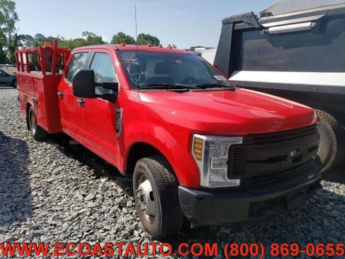 Used 2019 Ford F350 XL image 3