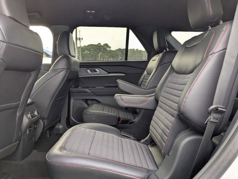 New 2025 Ford Explorer ST-Line w/ Premium Package image 15