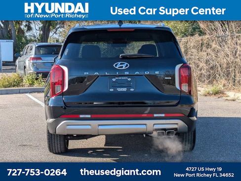 Used 2023 Hyundai Palisade SEL w/ Cargo Package image 4