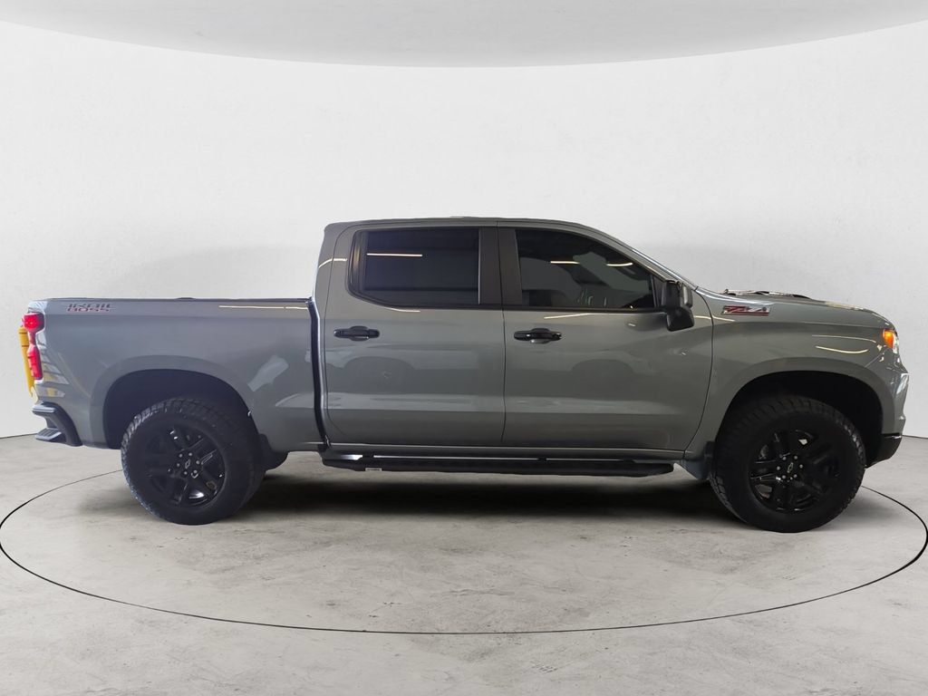 Used 2024 Chevrolet Silverado 1500 LT Trail Boss w/ LT Trail Boss Premium Package AWD/4WD image 4