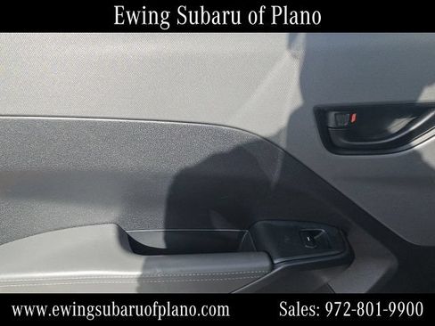Used 2025 Subaru Crosstrek 2.5i Premium w/ Crosstrek Mirror Package AWD/4WD image 9