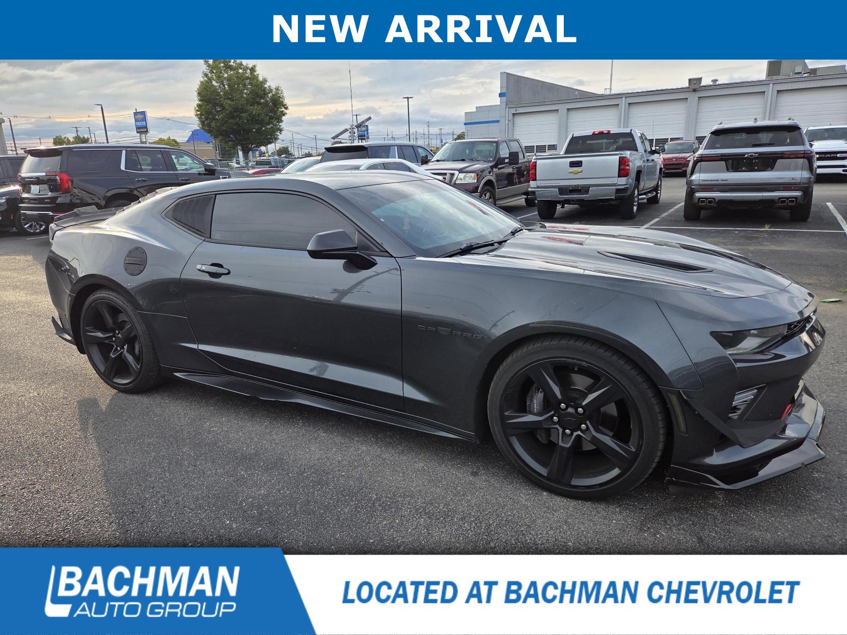 Used 2017 Chevrolet Camaro SS RWD image 1