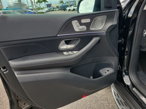 Certified 2026 Mercedes-Benz GLS 450 4MATIC image 21