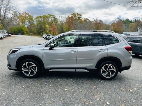 Used 2022 Subaru Forester Touring image 9