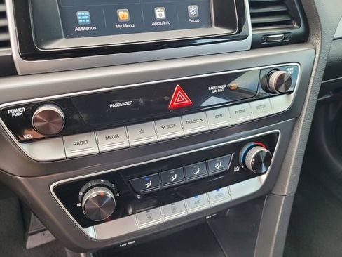 Used 2019 Hyundai Sonata SE image 14