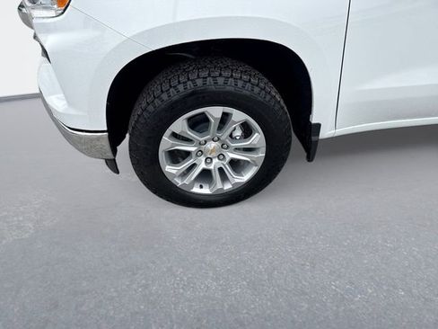 New 2026 Chevrolet Silverado 1500 LTZ w/ Z71 Off-Road Package AWD/4WD image 10