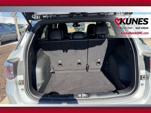 Used 2025 Jeep Compass Limited image 7