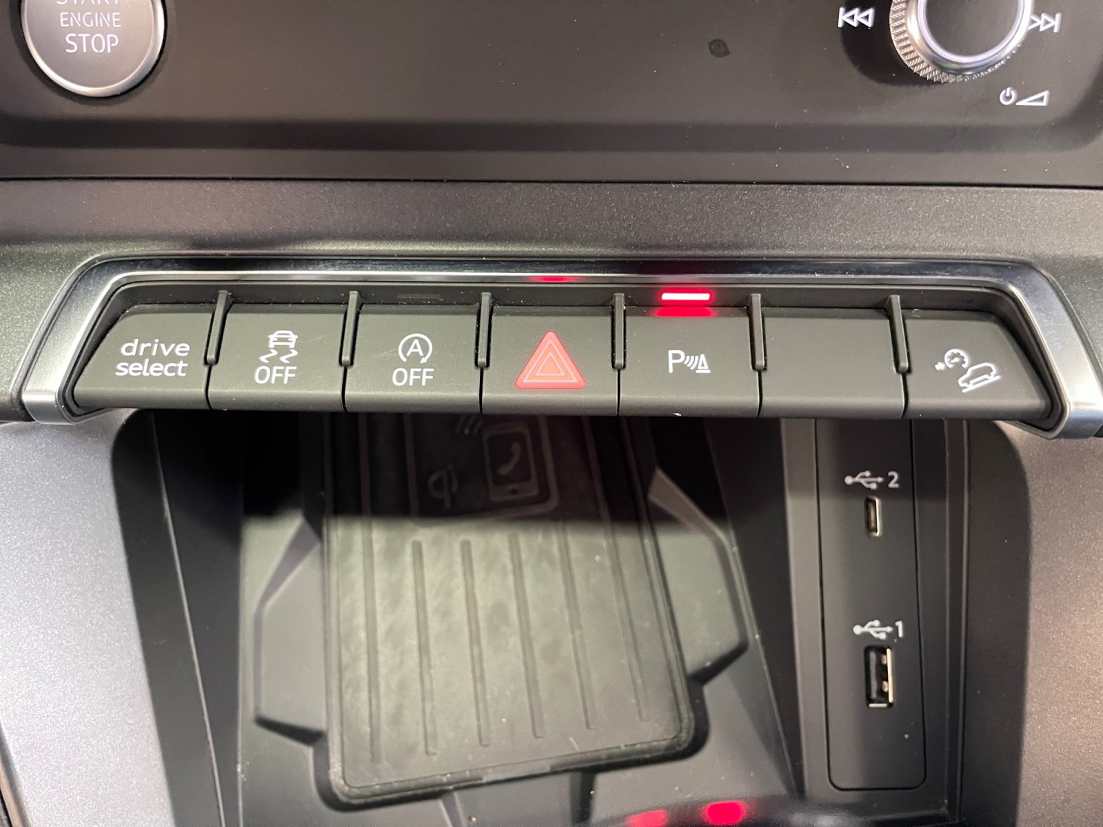 Used 2019 Audi Q3 2.0T Premium Plus w/ Premium Plus Package AWD/4WD image 19
