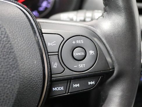 Used 2019 Toyota RAV4 XLE image 27