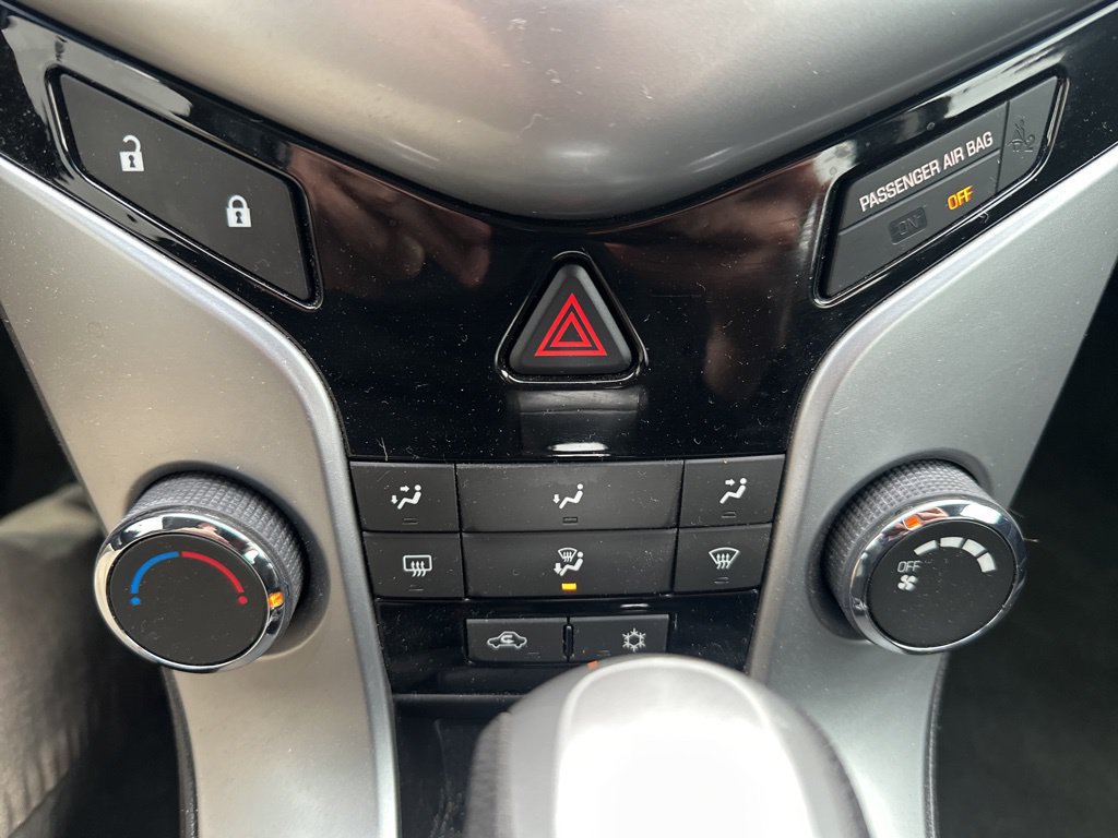 Used 2011 Chevrolet Cruze LT FWD image 20
