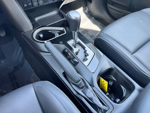 Used 2018 Toyota RAV4 Limited w/ All Weather Liner Package AWD/4WD image 31