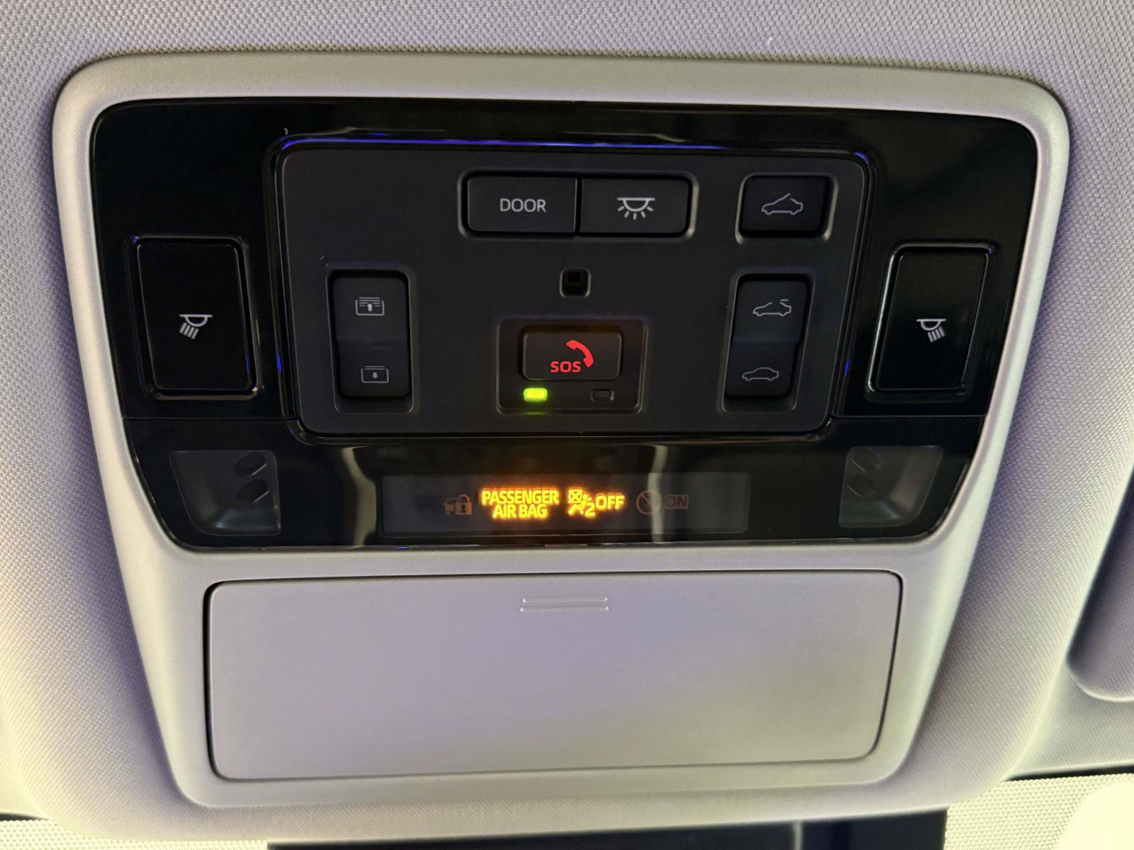 Used 2024 Toyota Grand Highlander AWD image 27
