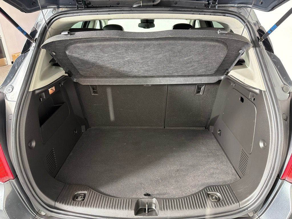 Used 2016 Buick Encore FWD image 18