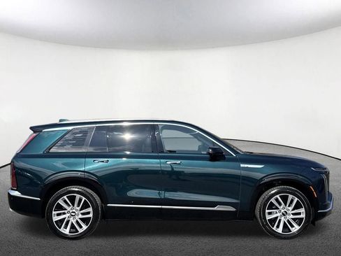 Certified 2026 Cadillac Vistiq Luxury image 24