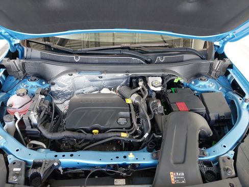 Used 2025 Chevrolet Trax LT w/ Driver Confidence Package image 30