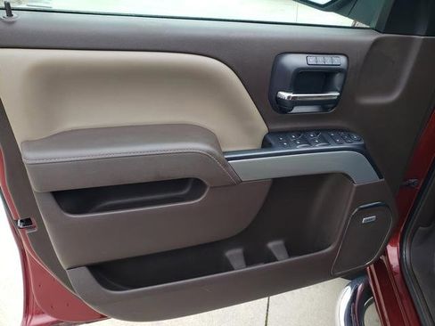 Used 2017 Chevrolet Silverado 1500 LTZ Z71 w/ LTZ Plus Package image 13