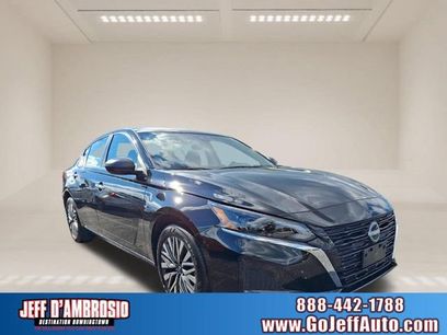 Used 2025 Nissan Altima 2.5 SV