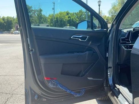 Certified 2025 Kia Sportage EX w/ EX Premium Package image 10