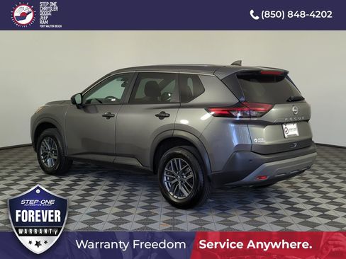 Used 2023 Nissan Rogue S FWD image 4