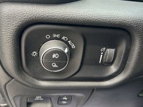 Certified 2023 RAM 1500 Big Horn AWD/4WD image 17
