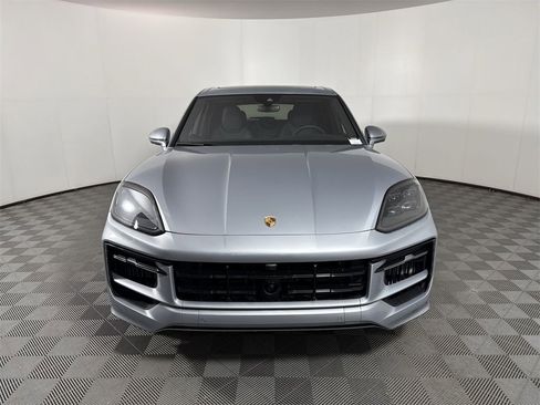 New 2025 Porsche Cayenne GTS image 10