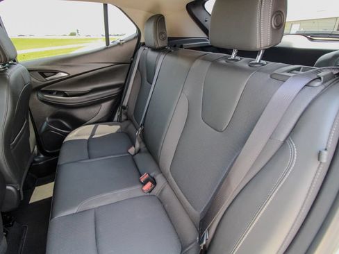 Used 2025 Buick Encore GX Preferred FWD image 9