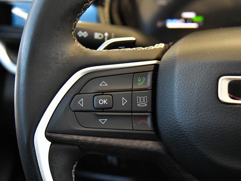 Used 2022 Jeep Grand Cherokee Limited 4xe w/ MOPAR Finishing Package AWD/4WD image 37