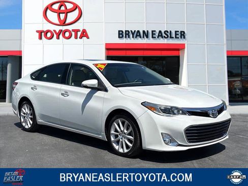 Used 2015 Toyota Avalon Limited FWD image 1