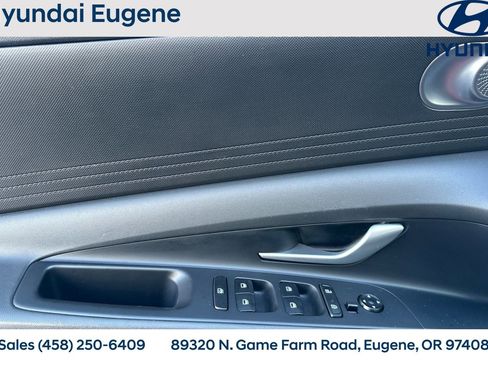 Used 2023 Hyundai Elantra SEL image 12