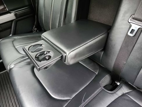Used 2017 Ford F150 Platinum w/ Equipment Group 701A Luxury AWD/4WD image 41
