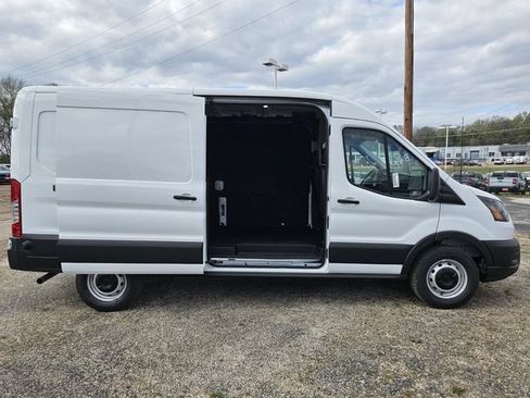 New 2026 Ford Transit 250 148 Medium Roof w/ Load Area Protection Package RWD image 13