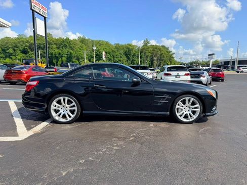 Used 2014 Mercedes-Benz SL 550 image 8