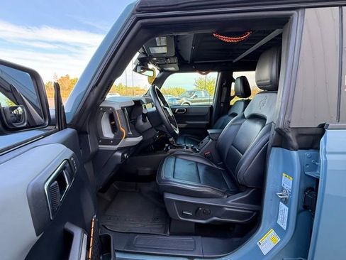 Used 2022 Ford Bronco Badlands image 15