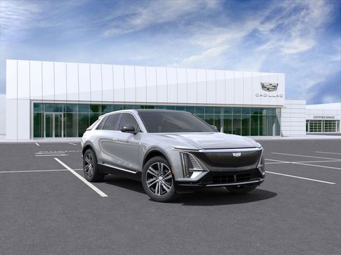 New 2025 Cadillac Lyriq Luxury image 1
