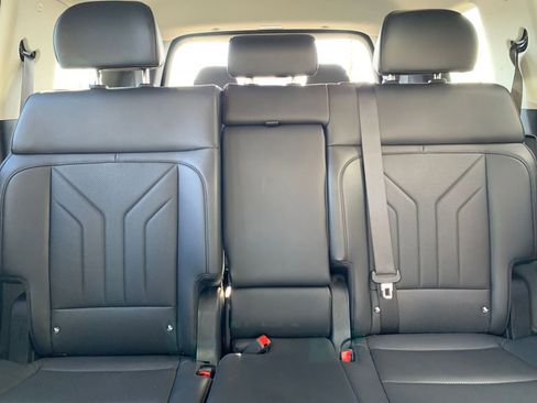 Used 2025 Hyundai Santa Fe SEL image 41