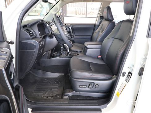 Used 2021 Toyota 4Runner TRD Off-Road Premium w/ Moonroof Package AWD/4WD image 13