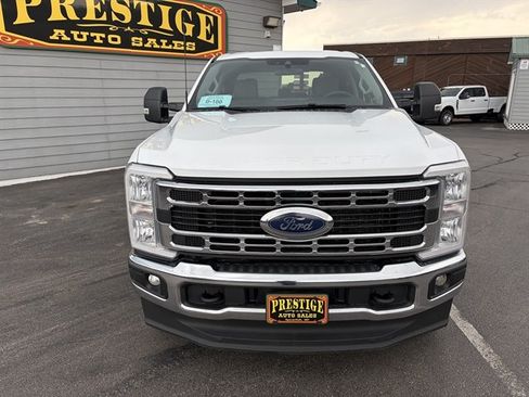 Used 2026 Ford F250 XLT AWD/4WD image 3